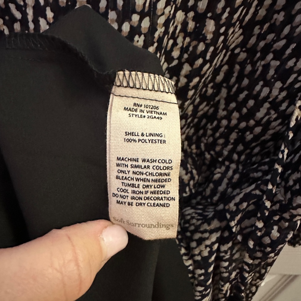 NWT Soft Surroundings  Hazel/Black/Tan Animal Print Tiered V Neck Dress - Size L - Picture 12 of 14